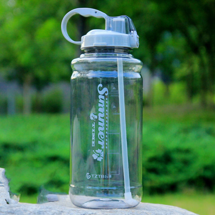 Large capacity plastic water bottle