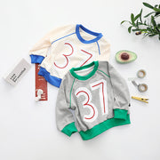 Children"s clothing wholesale autumn new children"s Round Neck Sweater Girl Baby 37 letter color matching Korean boys" sweater